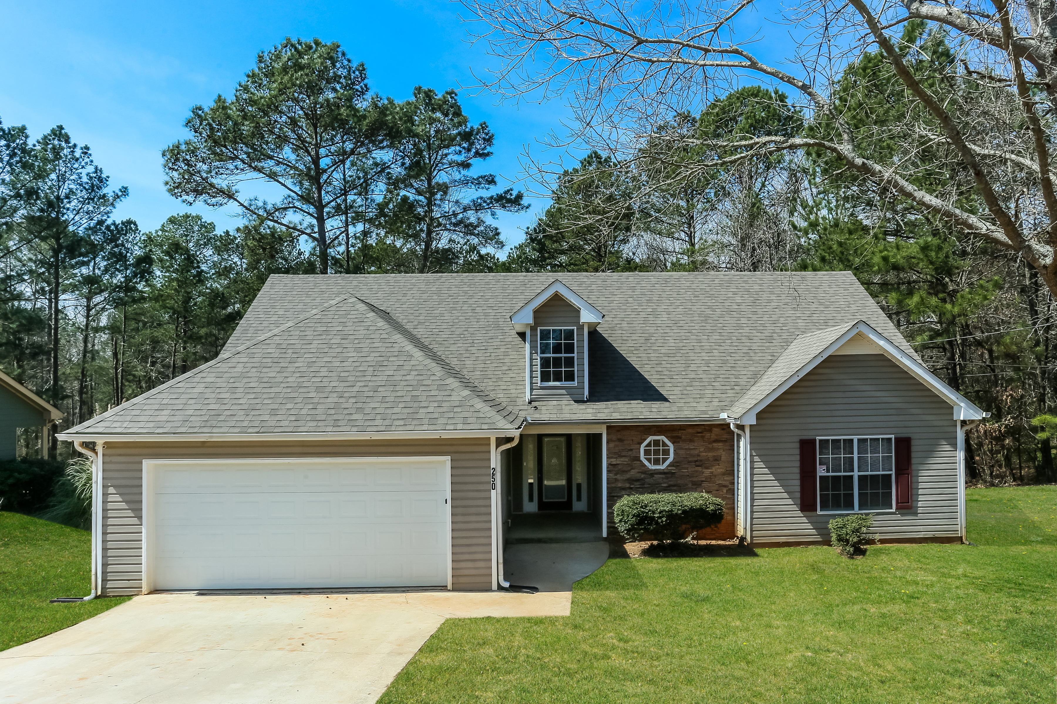 250 Saratoga Ct Covington, GA 30016